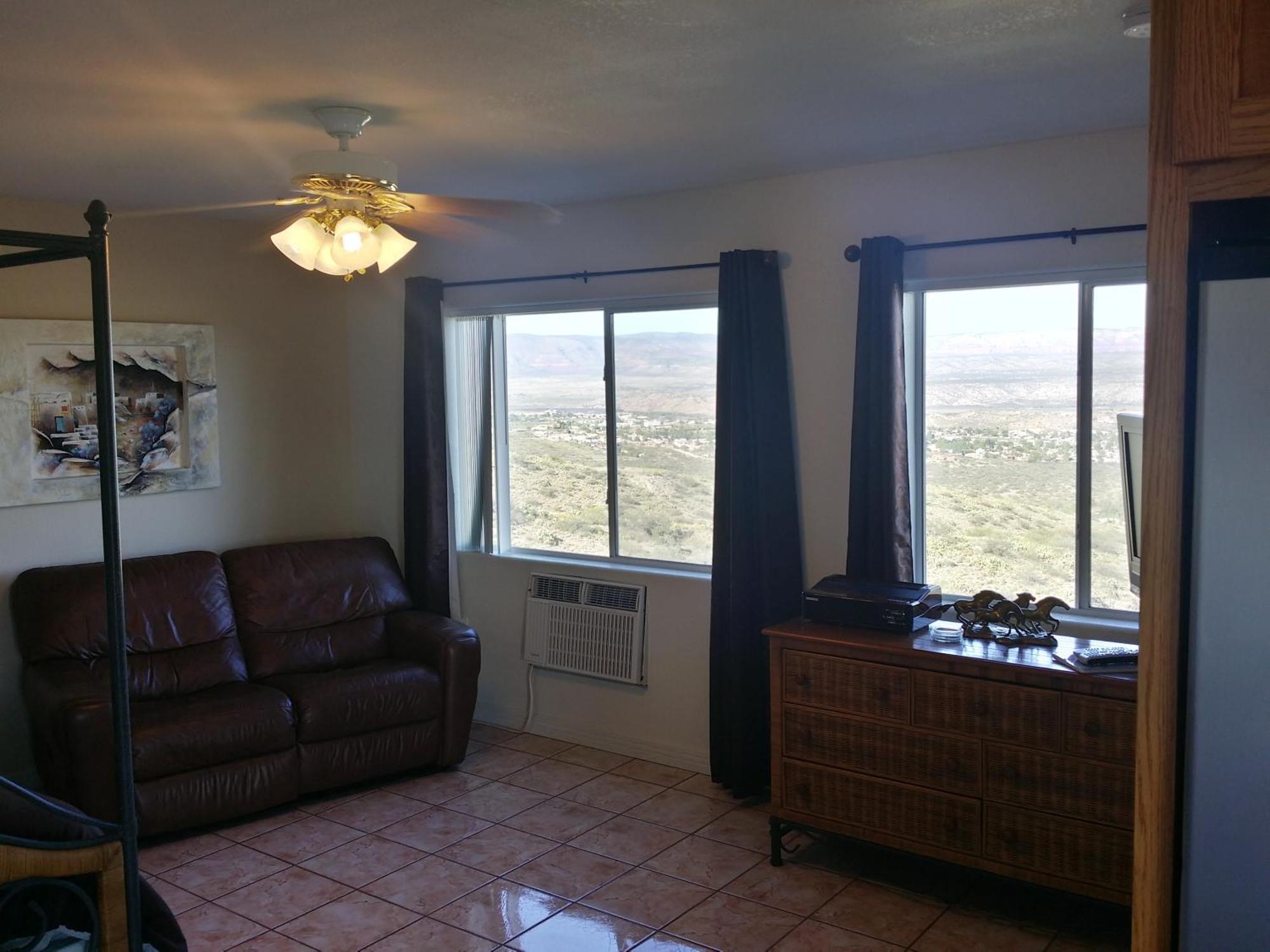 The Arizona Lighthouse B&B Clarkdale Room photo